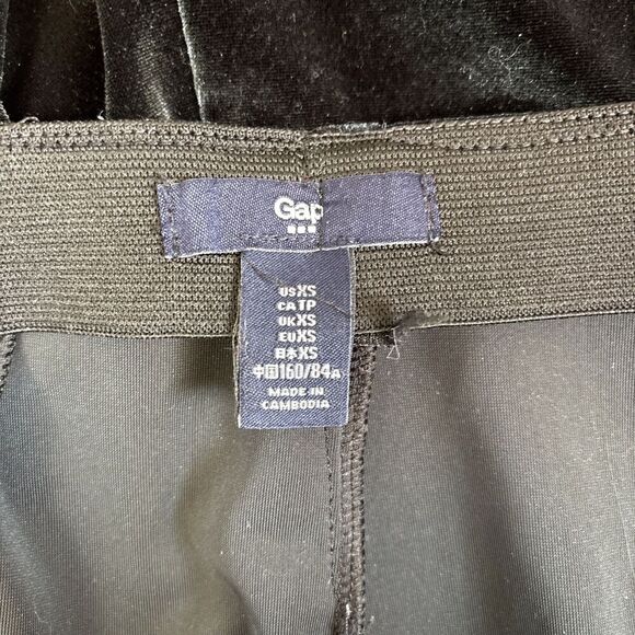 Gap Elastic waist Zip side Black Velvet Skirt Size xs skater - Picture 3 of 5